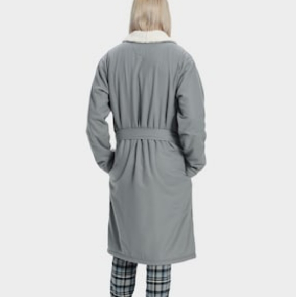 UGG Men's Kalib Robe - Picture 2 of 5